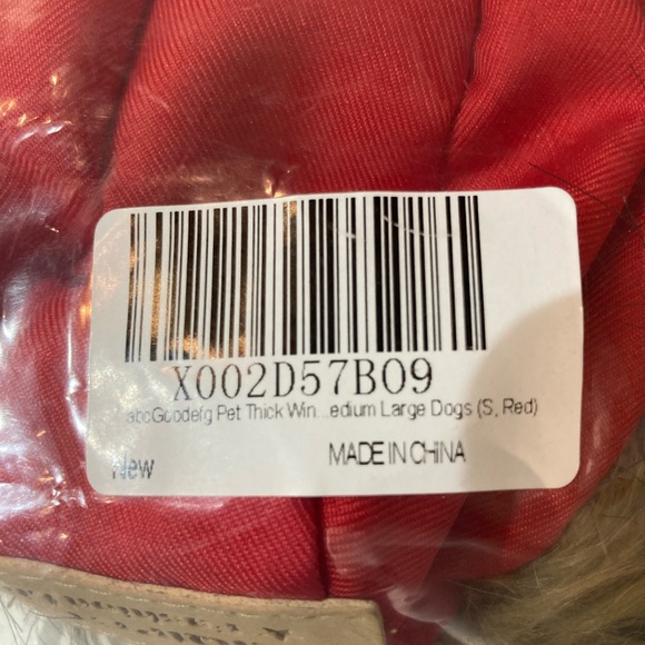 🐶2/$25 Winter Dog coat with faux fur hat and reflective stripes red - Small - Picture 5 of 5